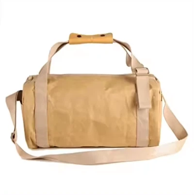 กระเป๋า Duffel กว้างขวาง กระเป๋าด้านข้างด้านนอก 2 ช่อง กระเป๋า Duffel ภายใน