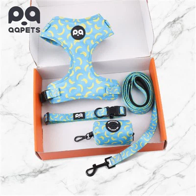 การออกแบบที่หรูหราชุดสายรัดสัตว์เลี้ยงแบบกำหนดเอง